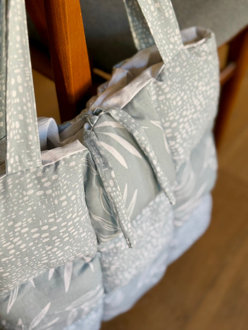 blue puffer tote