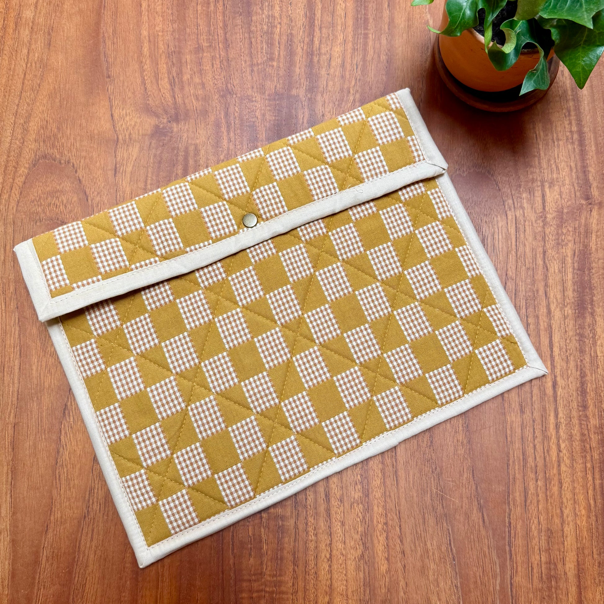 small laptop sleeve
