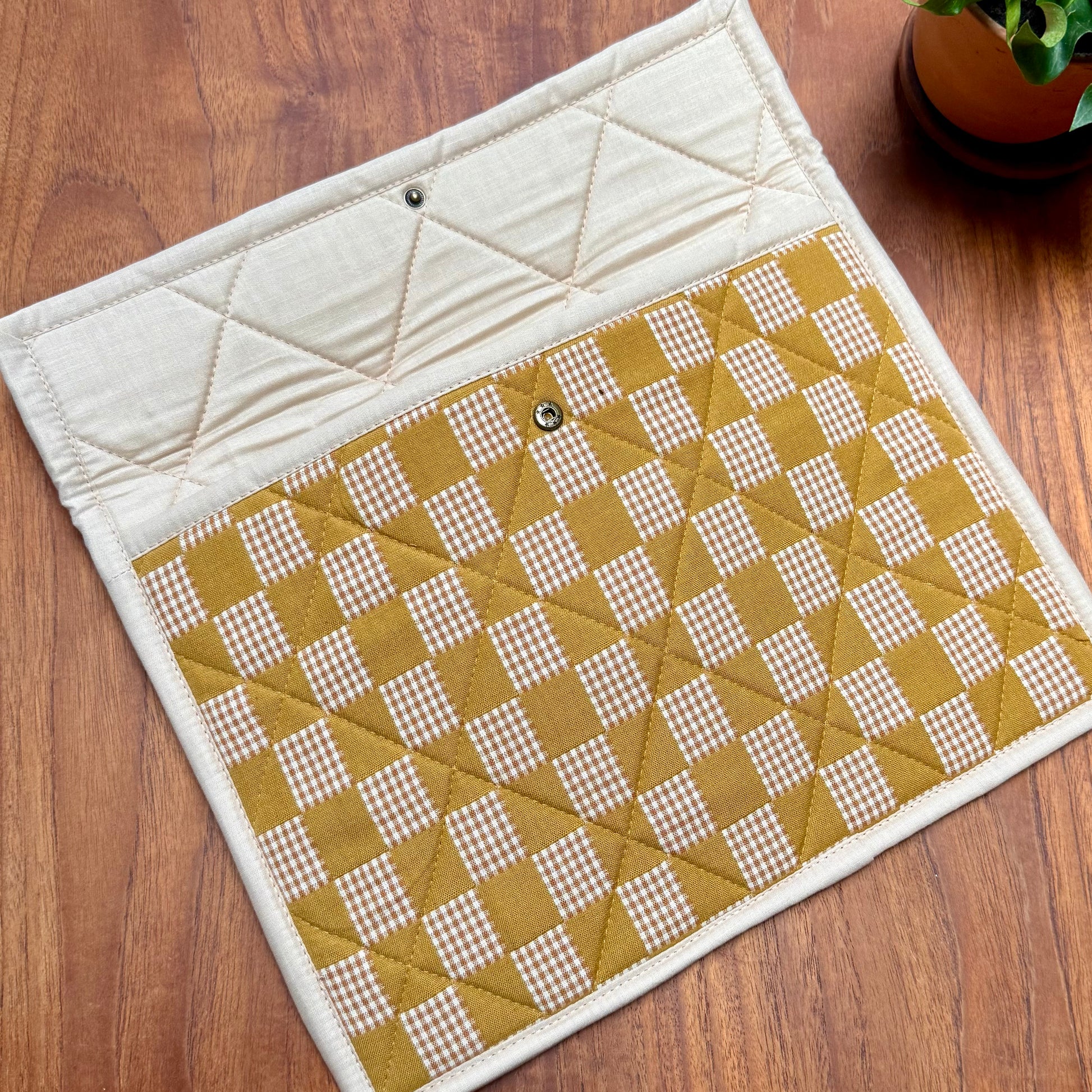 small laptop sleeve