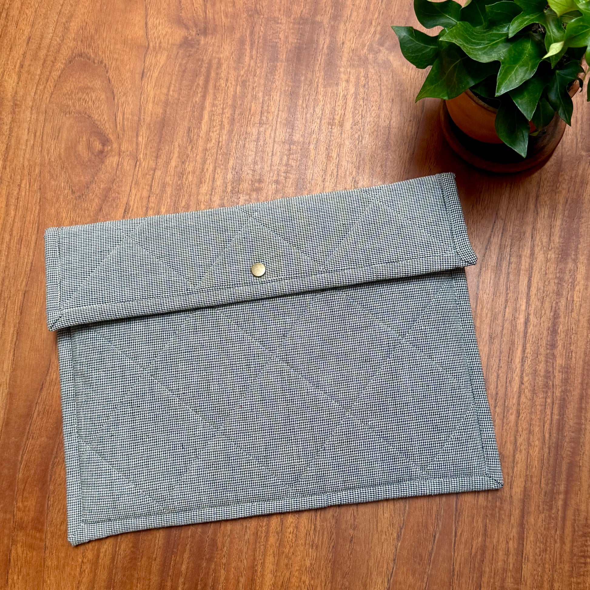 small laptop sleeve
