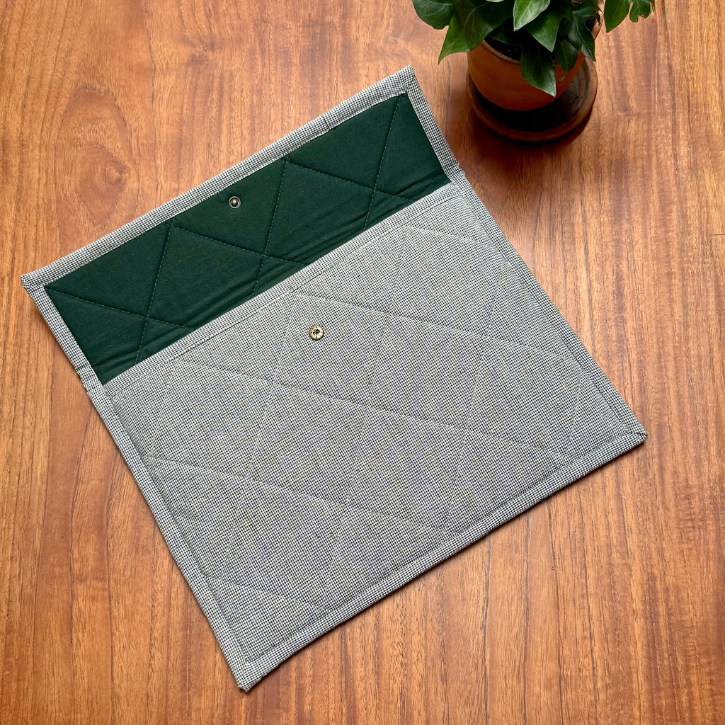 small laptop sleeve