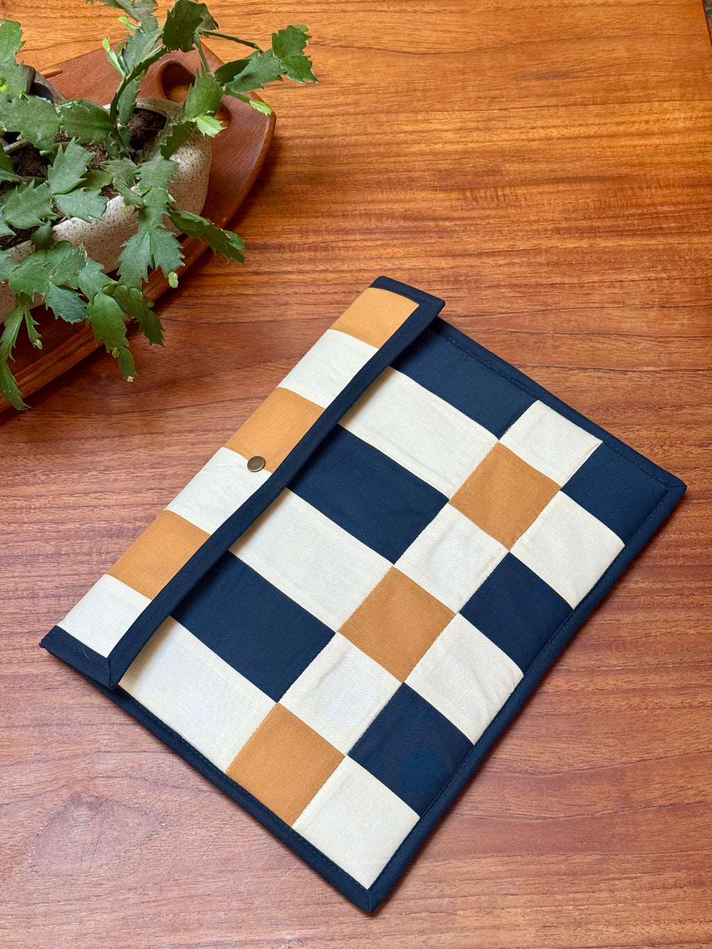 small laptop sleeve