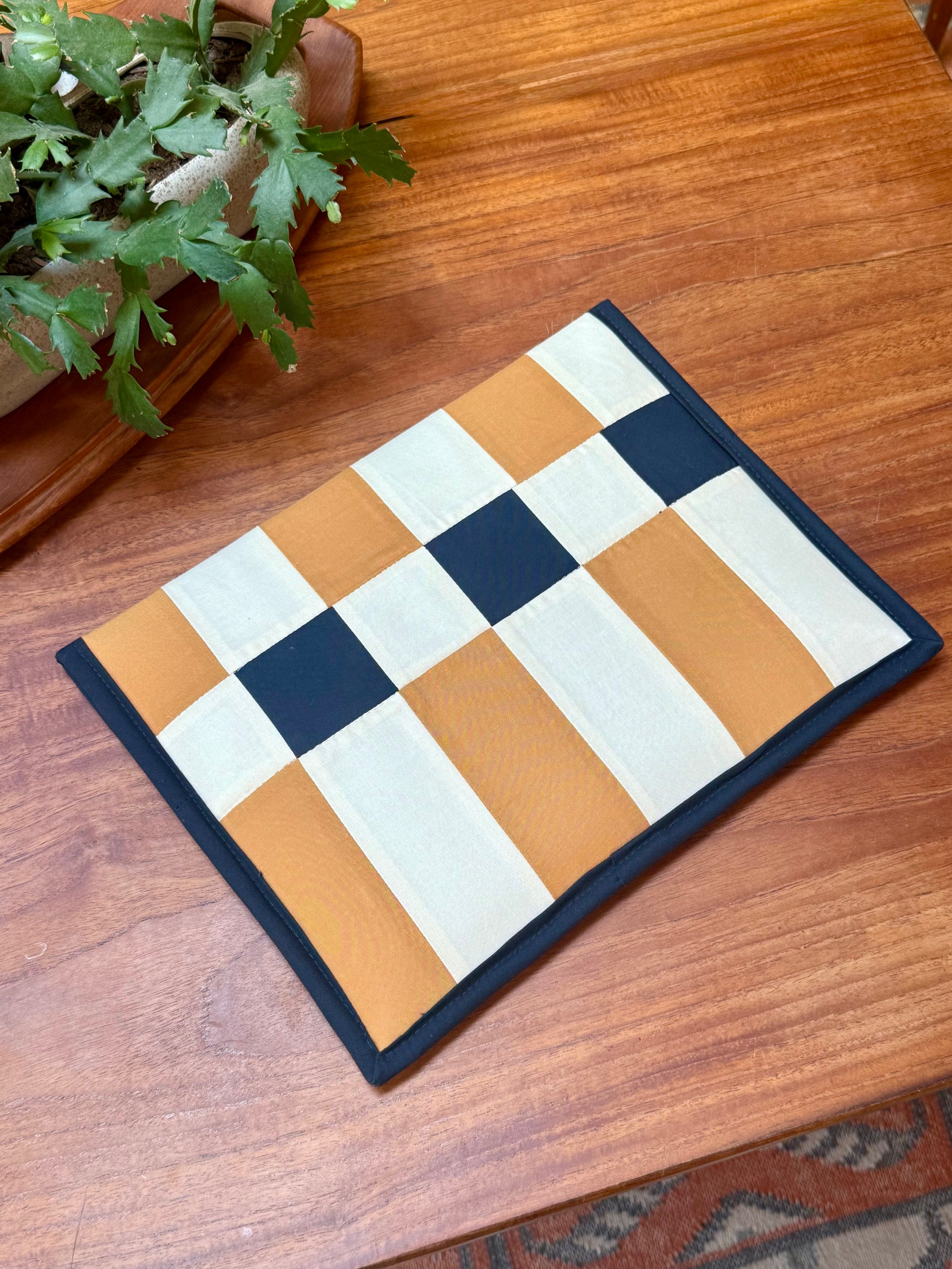 small laptop sleeve