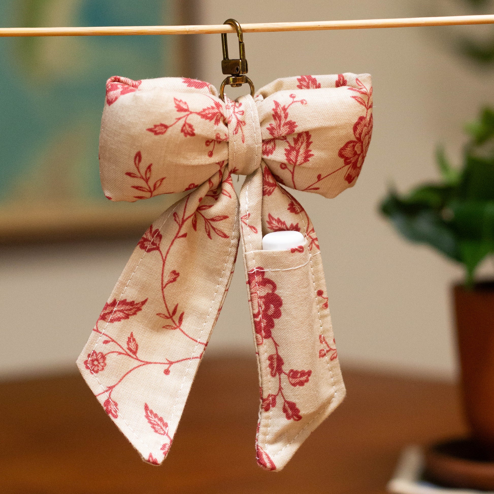 chapstick bow keychain